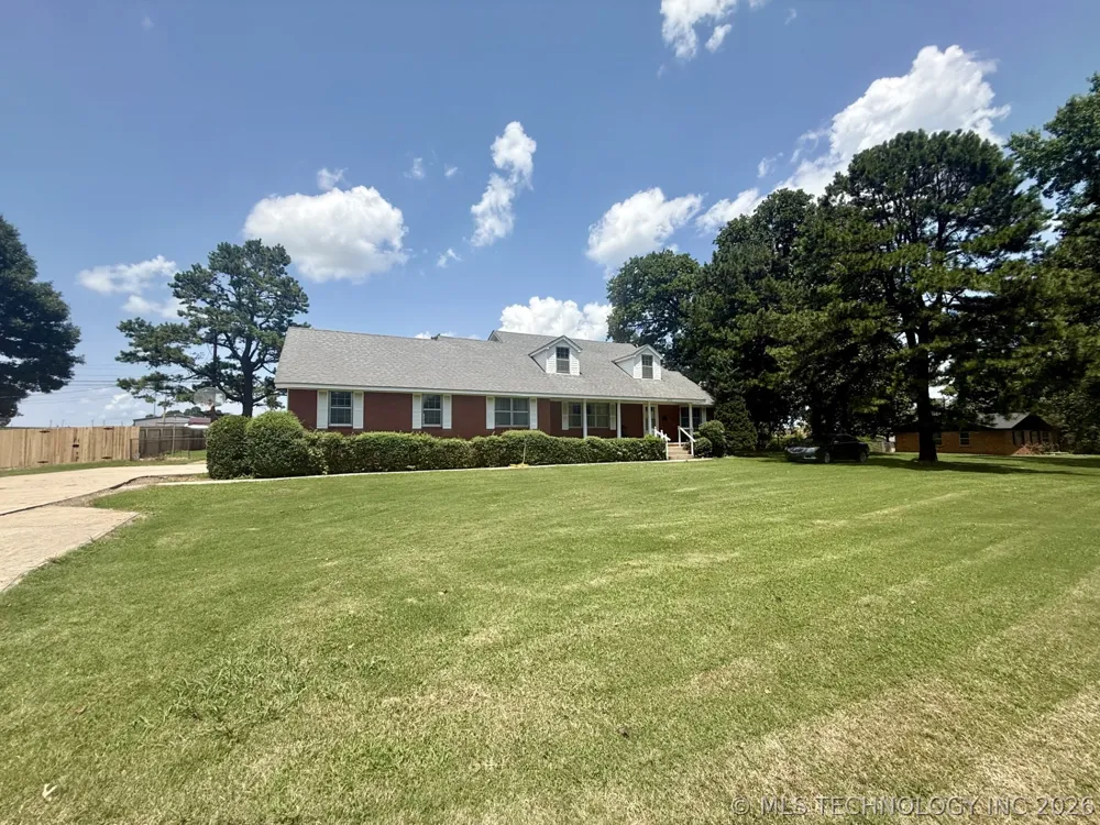 802 W Downing Street Tahlequah, OK 74464