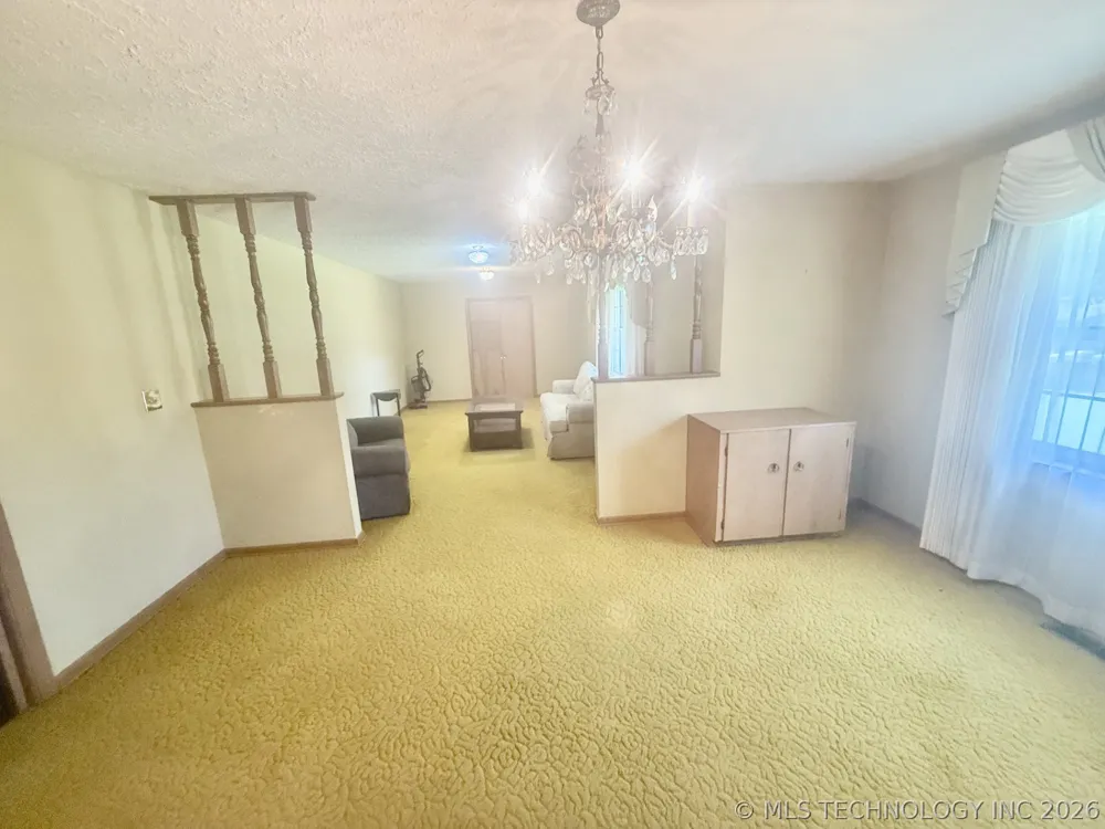 802 W Downing Street Tahlequah, OK 74464