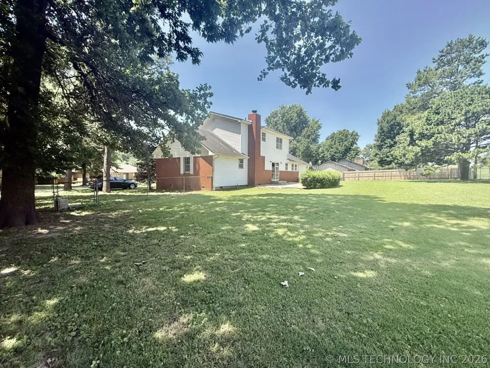 802 W Downing Street Tahlequah, OK 74464