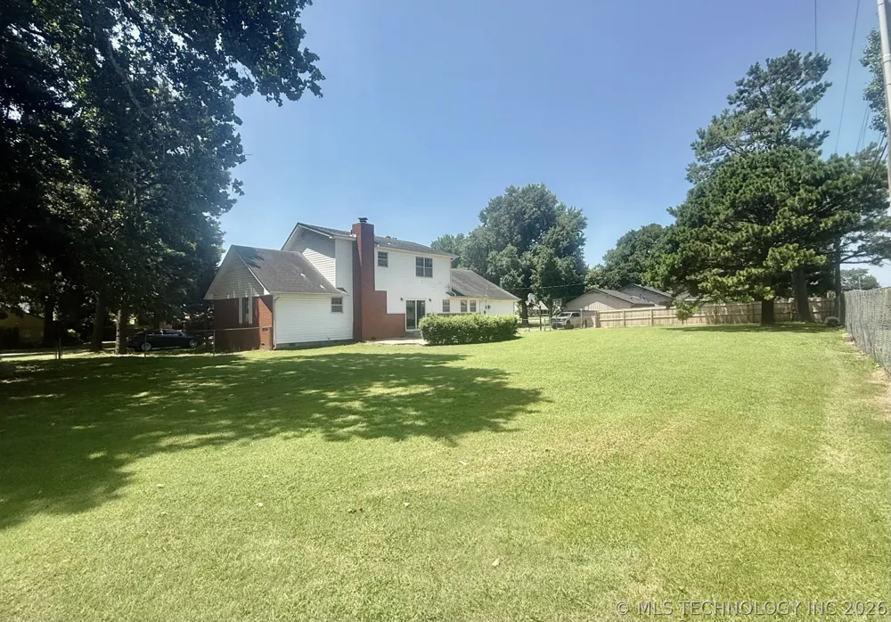 802 W Downing Street Tahlequah, OK 74464