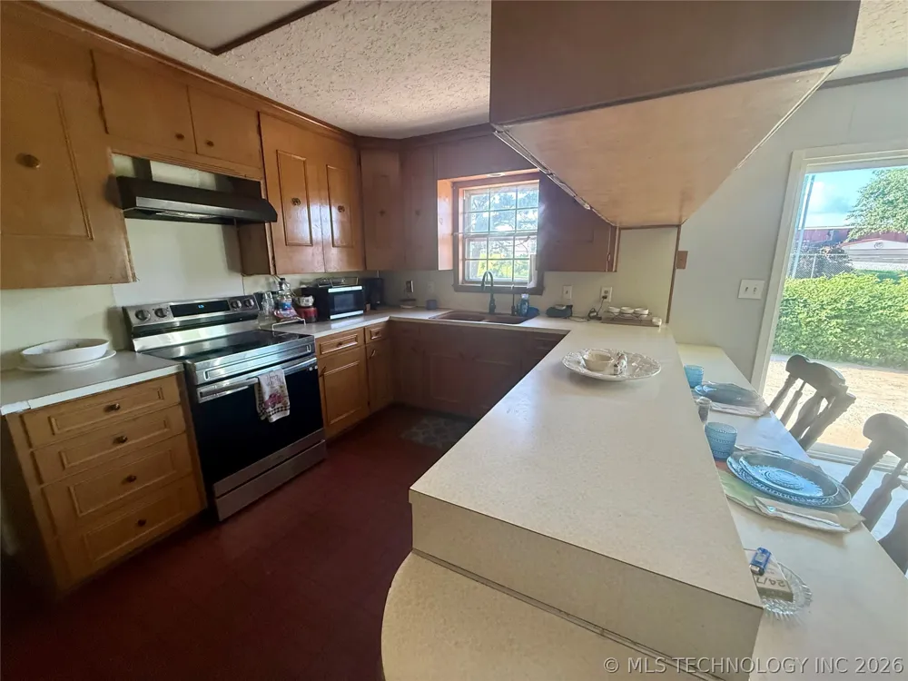 802 W Downing Street Tahlequah, OK 74464