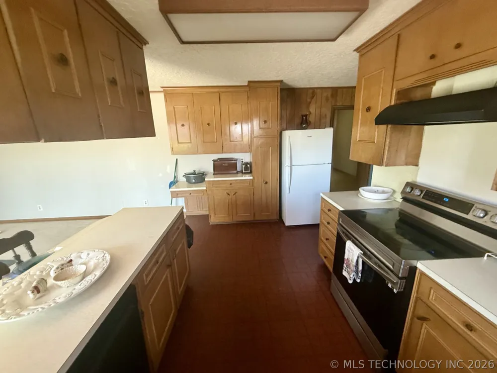 802 W Downing Street Tahlequah, OK 74464