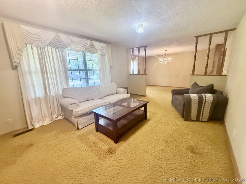 802 W Downing Street Tahlequah, OK 74464