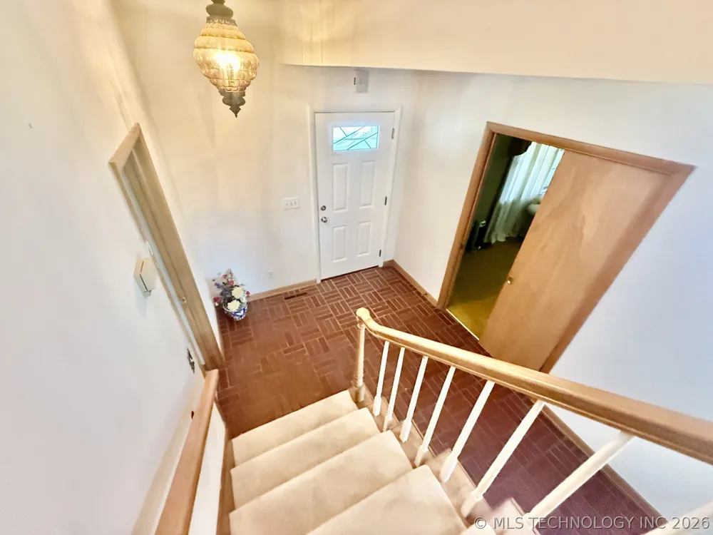 802 W Downing Street Tahlequah, OK 74464