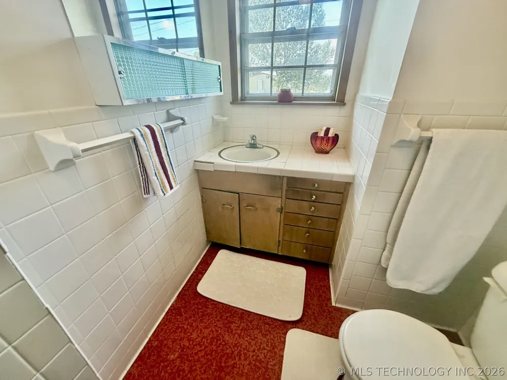 802 W Downing Street Tahlequah, OK 74464