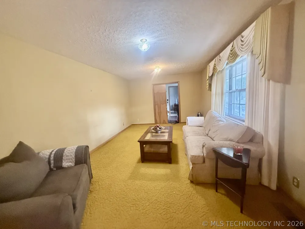 802 W Downing Street Tahlequah, OK 74464