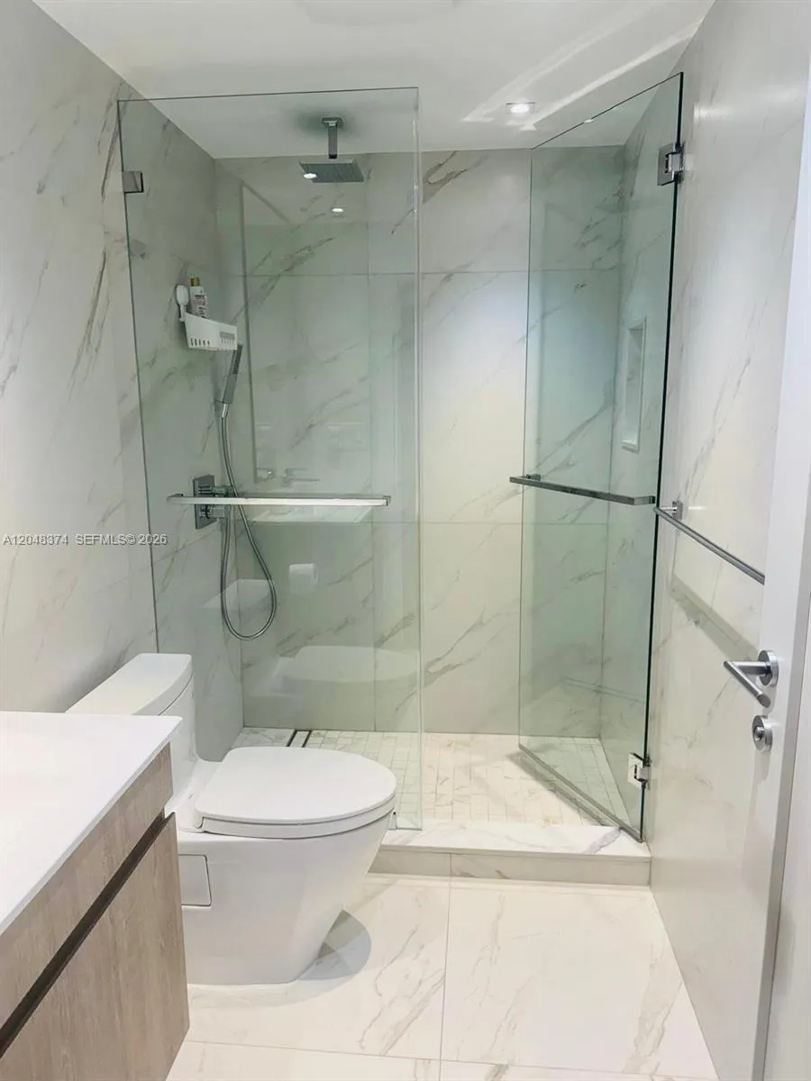 10275 Collins Ave #333 Bal Harbour, FL 33154