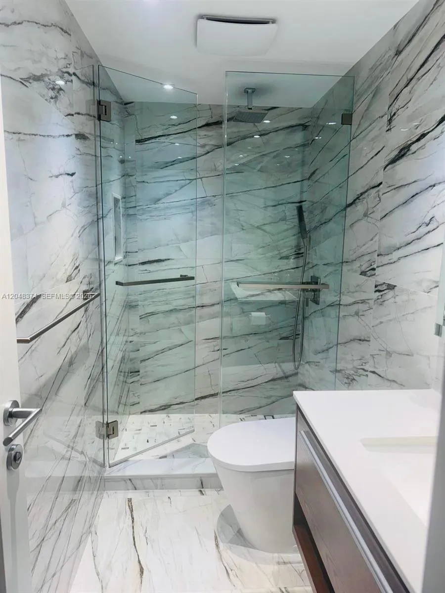 10275 Collins Ave #333 Bal Harbour, FL 33154