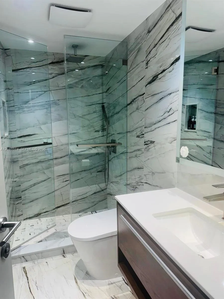 10275 Collins Ave #333 Bal Harbour, FL 33154