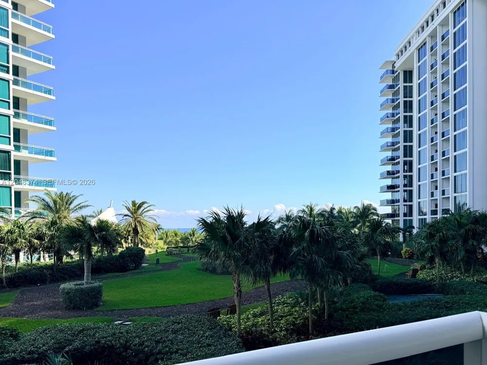 10275 Collins Ave #333 Bal Harbour, FL 33154