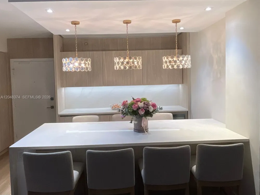 10275 Collins Ave #333 Bal Harbour, FL 33154