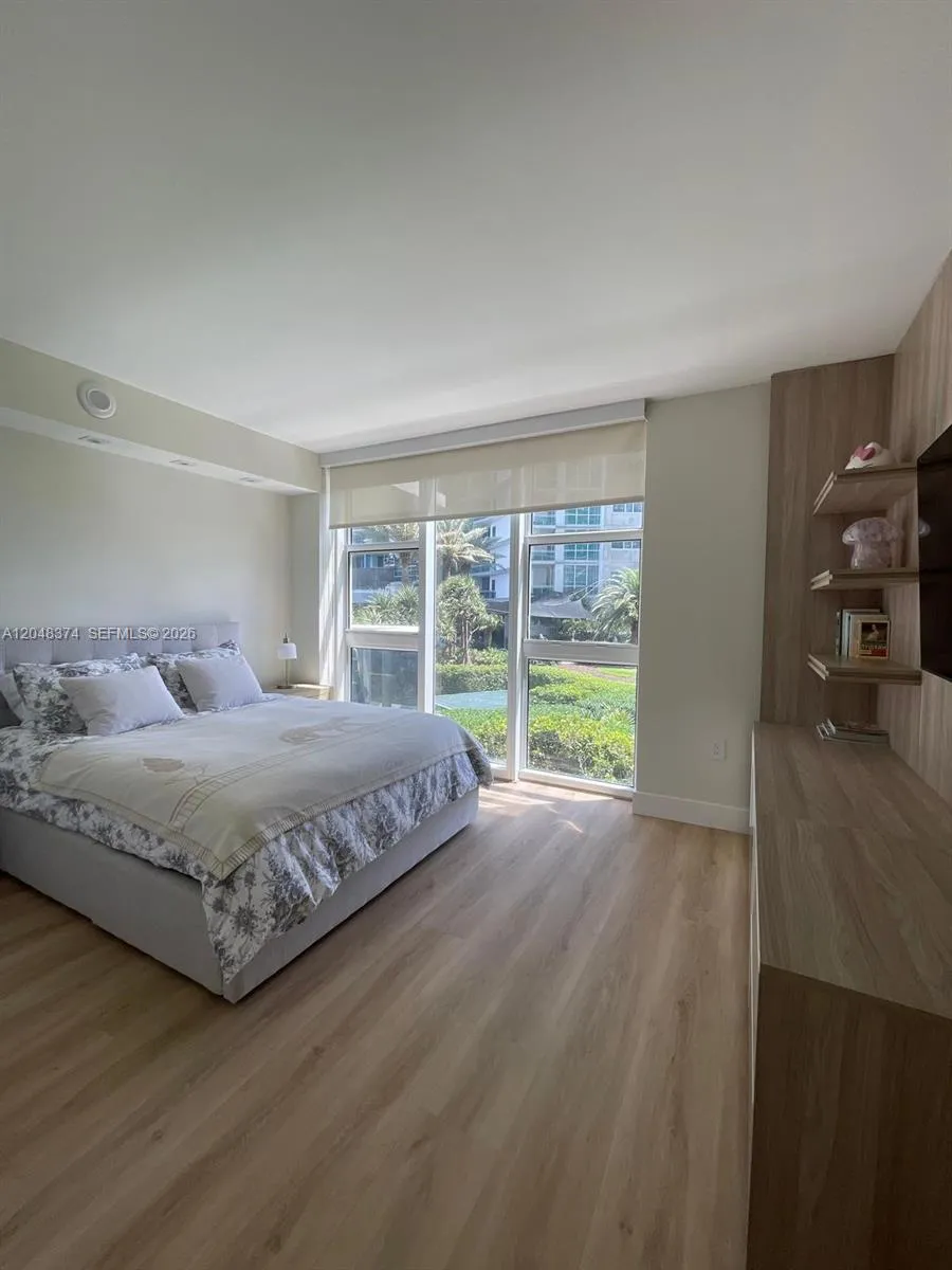 10275 Collins Ave #333 Bal Harbour, FL 33154