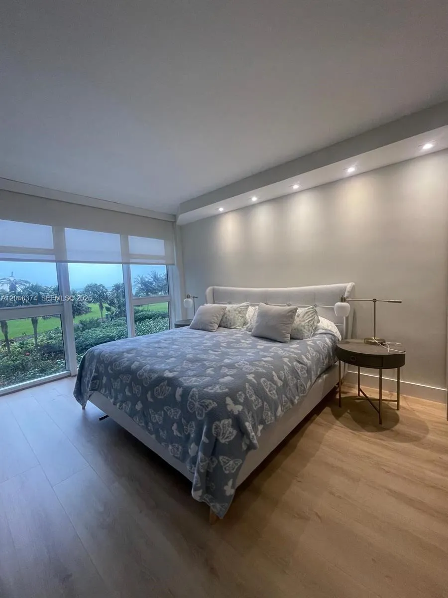 10275 Collins Ave #333 Bal Harbour, FL 33154