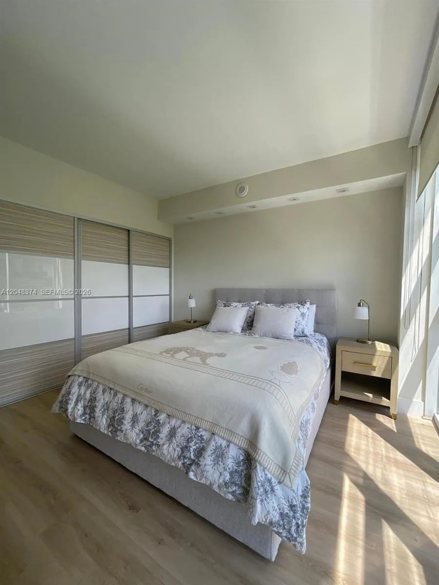 10275 Collins Ave #333 Bal Harbour, FL 33154