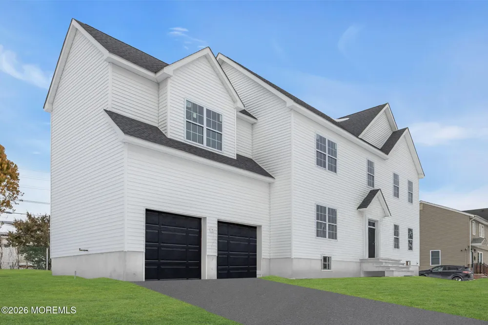 1027 Mereline Avenue Avenel, NJ 07001
