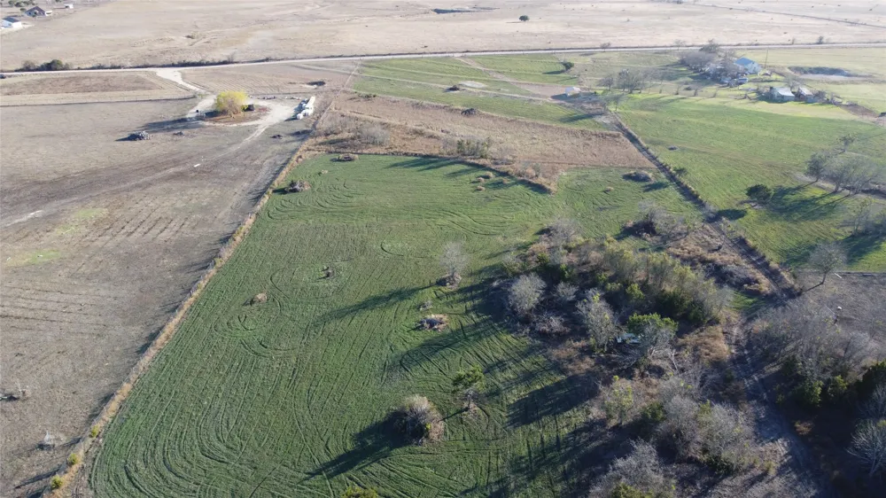 1360 County Road 217 Florence, TX 76527