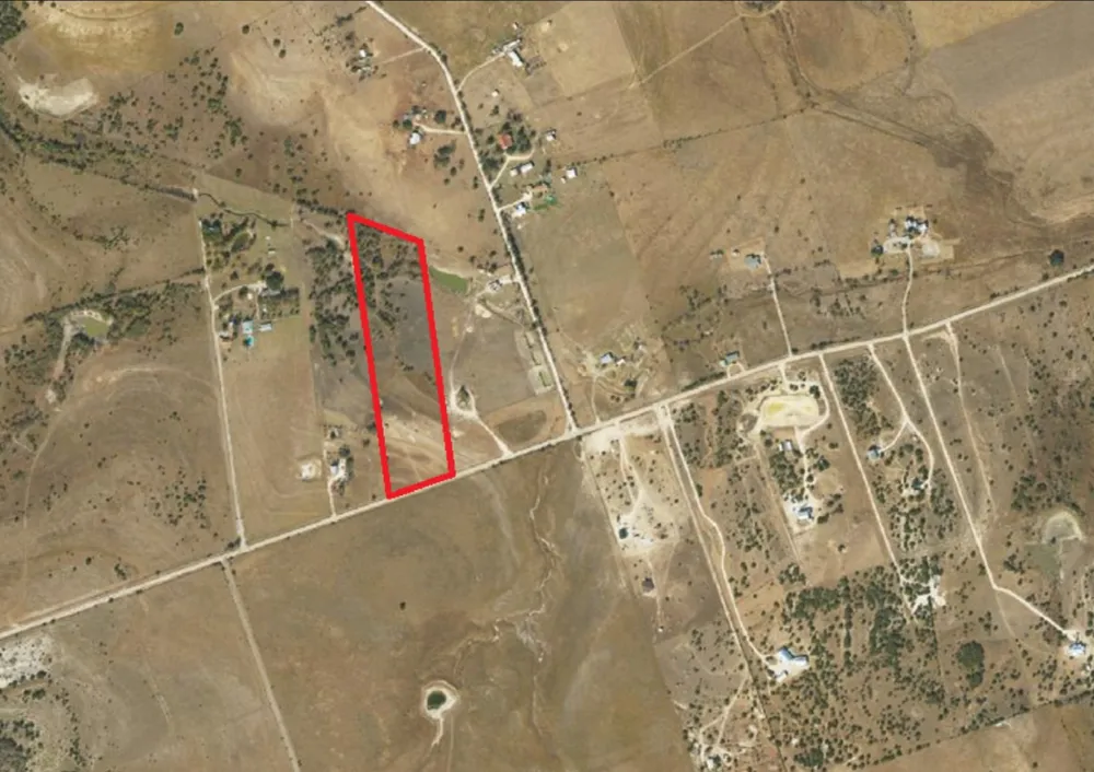 1360 County Road 217 Florence, TX 76527