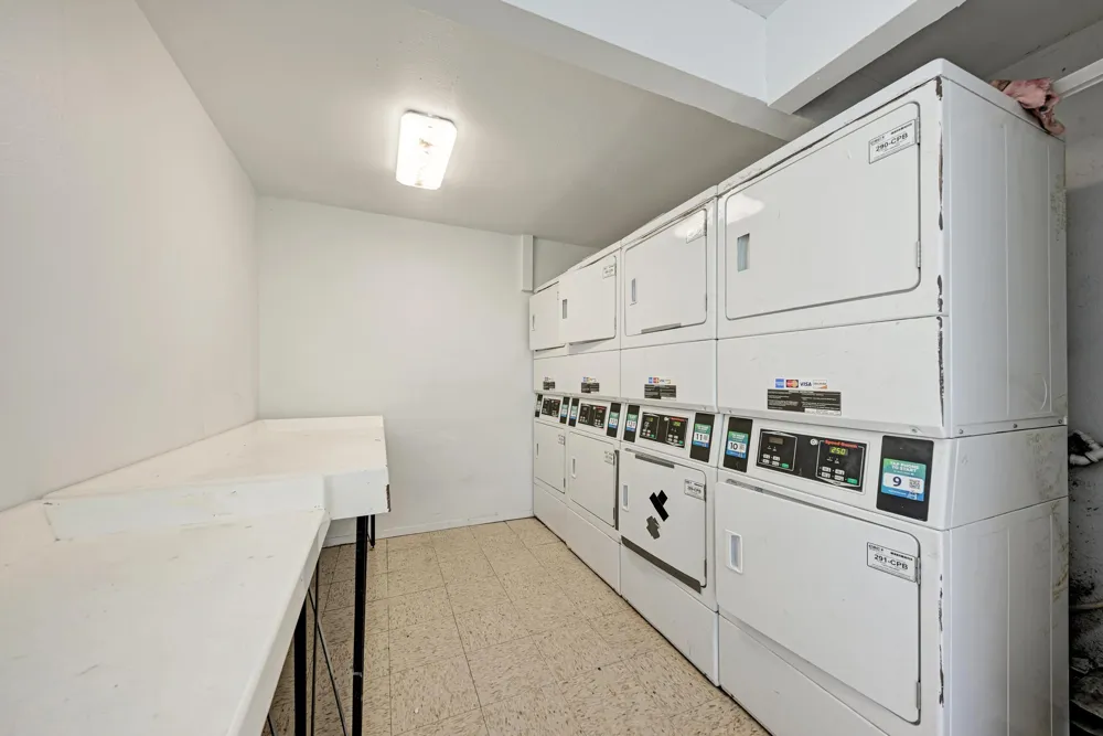 2124 Burton Drive #136 Austin, TX 78741