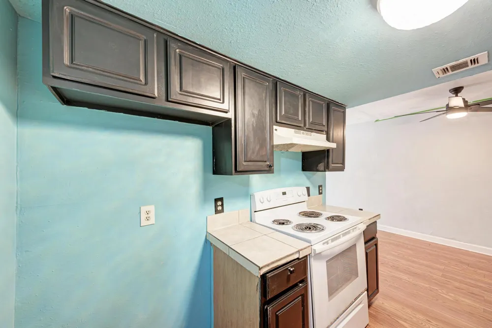 2124 Burton Drive #136 Austin, TX 78741