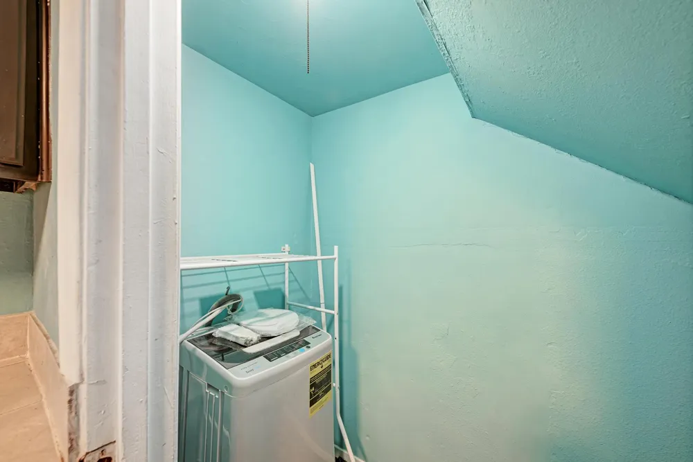 2124 Burton Drive #136 Austin, TX 78741