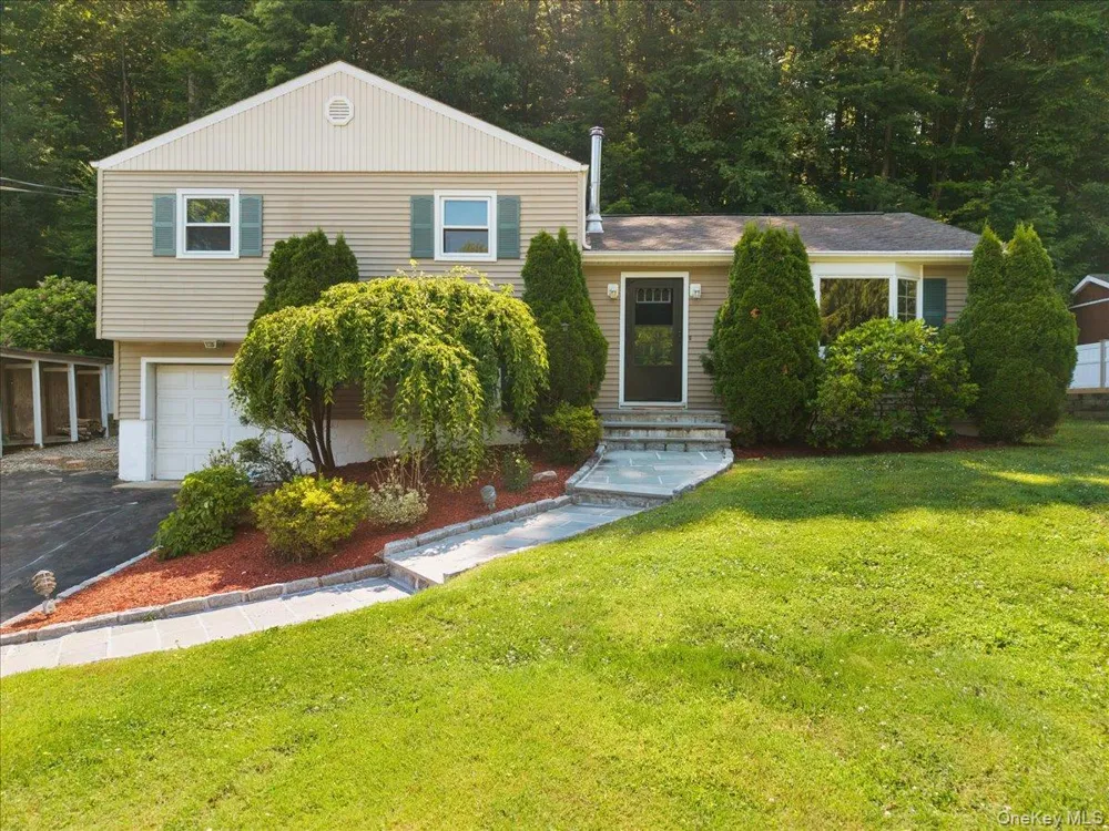 22 Knollwood Road Cortlandt Manor, NY 10567