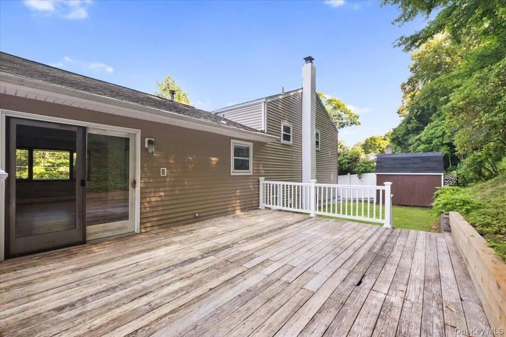 22 Knollwood Road Cortlandt Manor, NY 10567