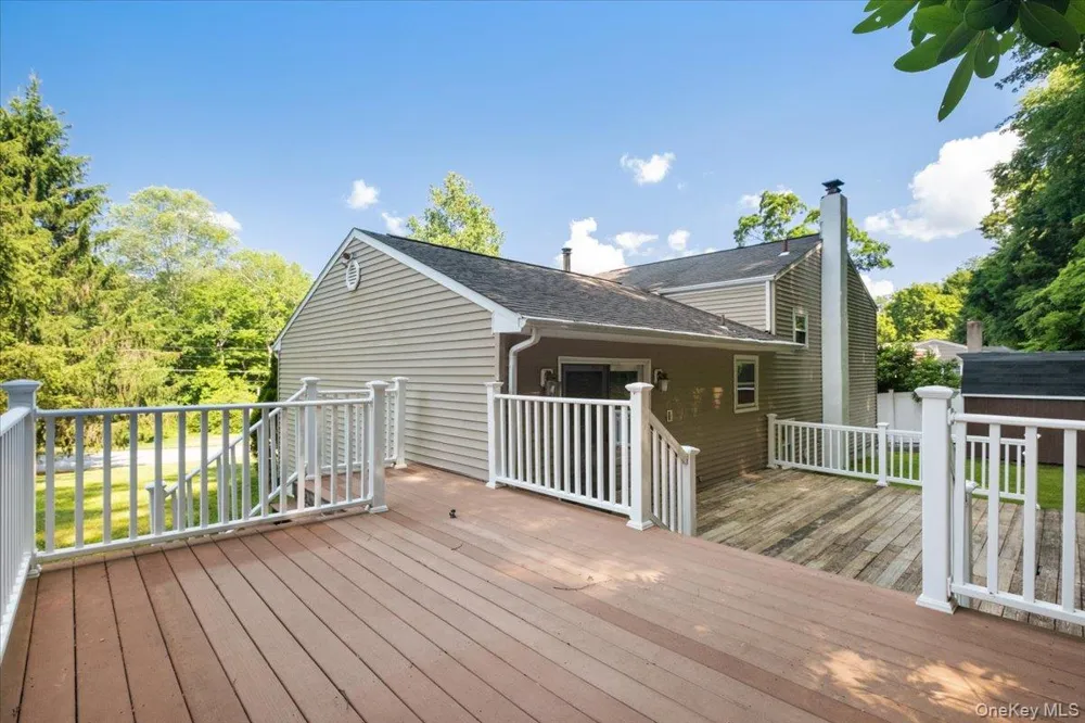 22 Knollwood Road Cortlandt Manor, NY 10567