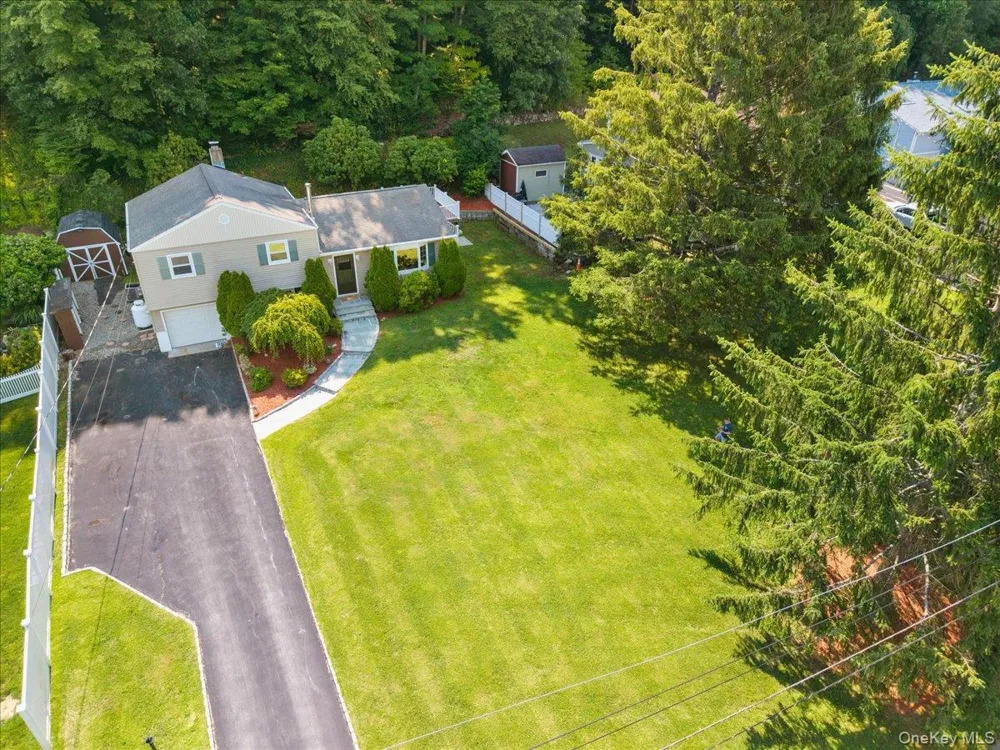 22 Knollwood Road Cortlandt Manor, NY 10567