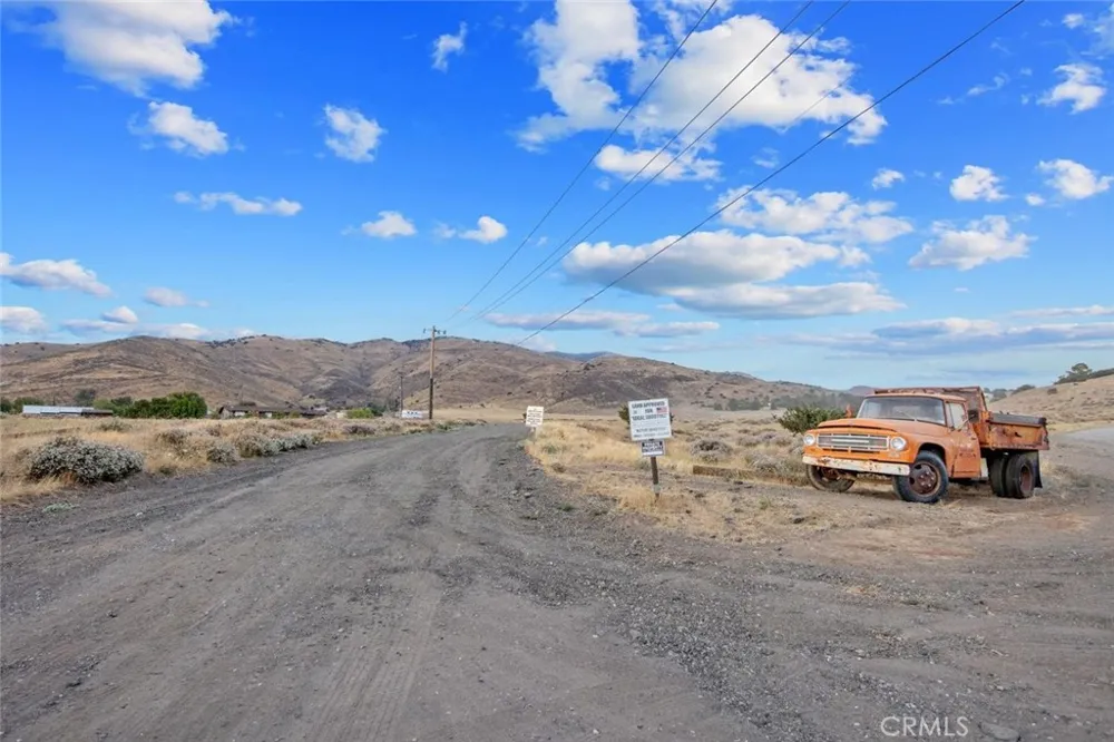 6931 Sierra Agua Dulce, CA 91390