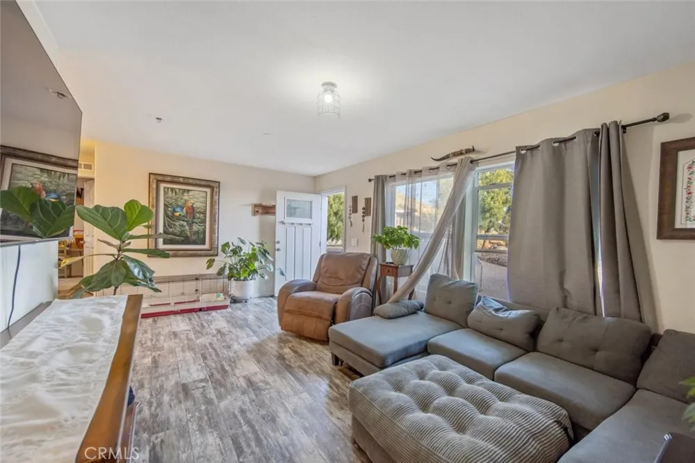 6931 Sierra Agua Dulce, CA 91390