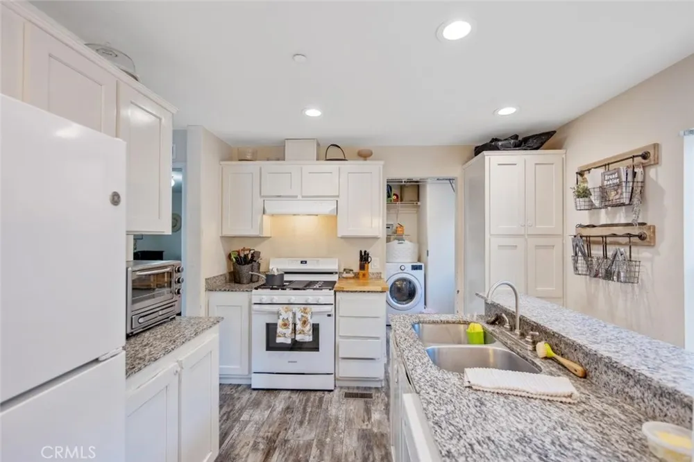 6931 Sierra Agua Dulce, CA 91390