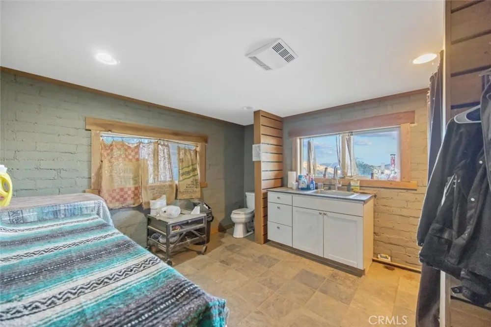 6931 Sierra Agua Dulce, CA 91390