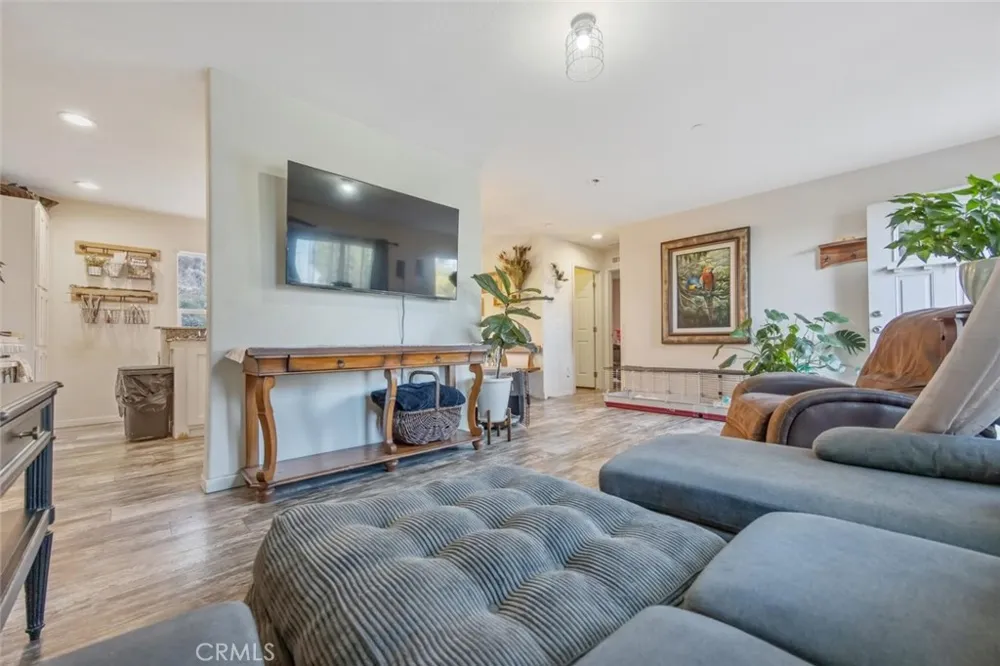 6931 Sierra Agua Dulce, CA 91390
