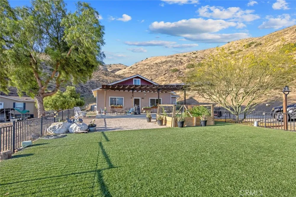 6931 Sierra Agua Dulce, CA 91390