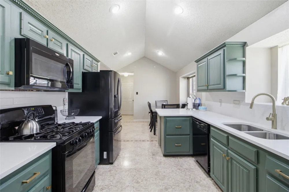 2701 Beau Drive Mesquite, TX 75181