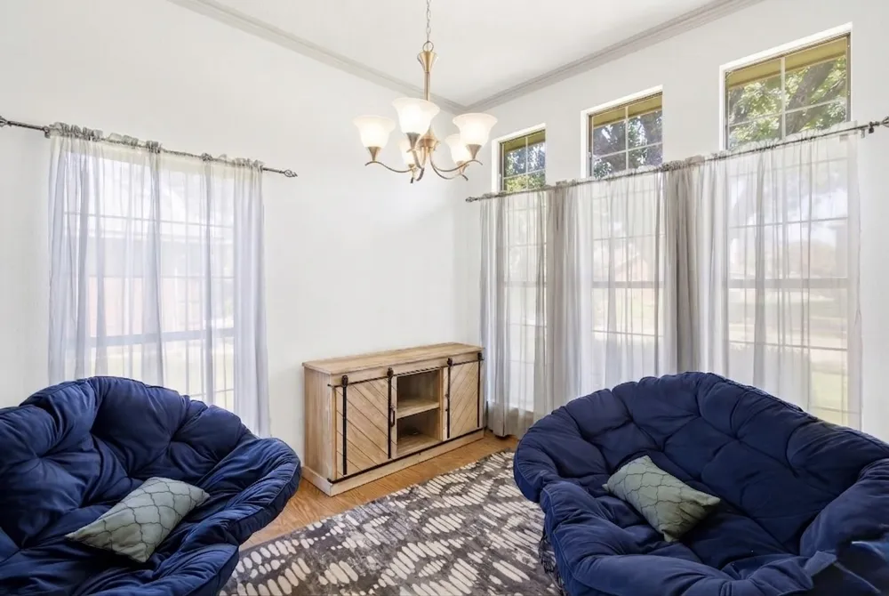 2701 Beau Drive Mesquite, TX 75181