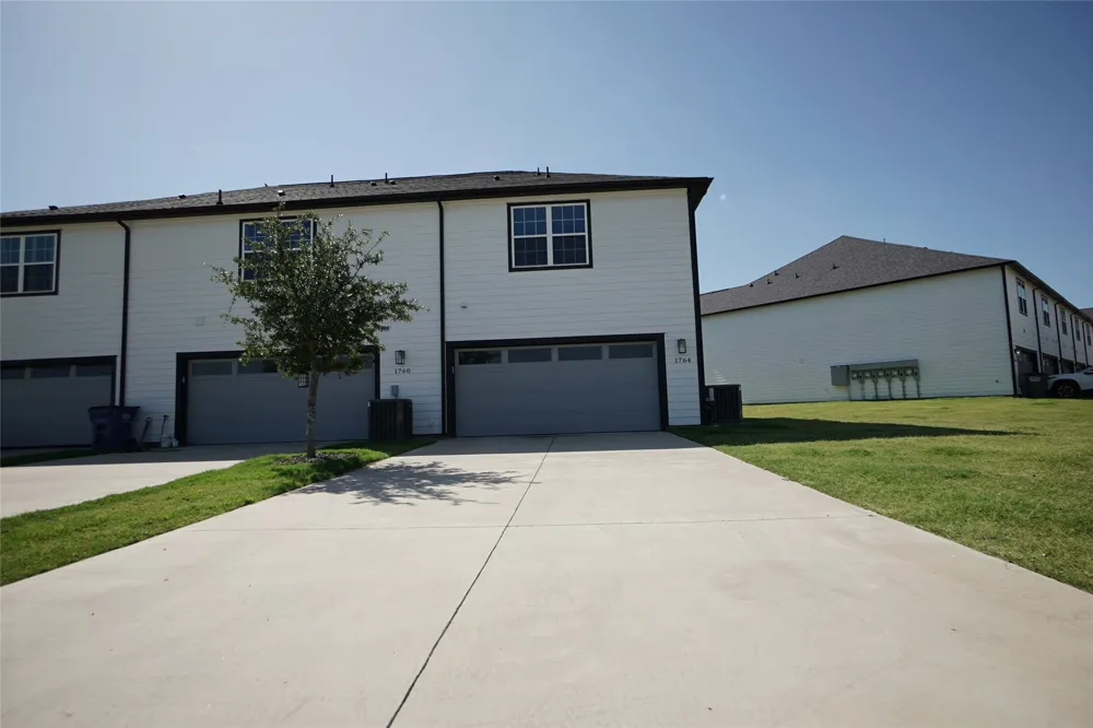 1764 Palladio Loop Princeton, TX 75407