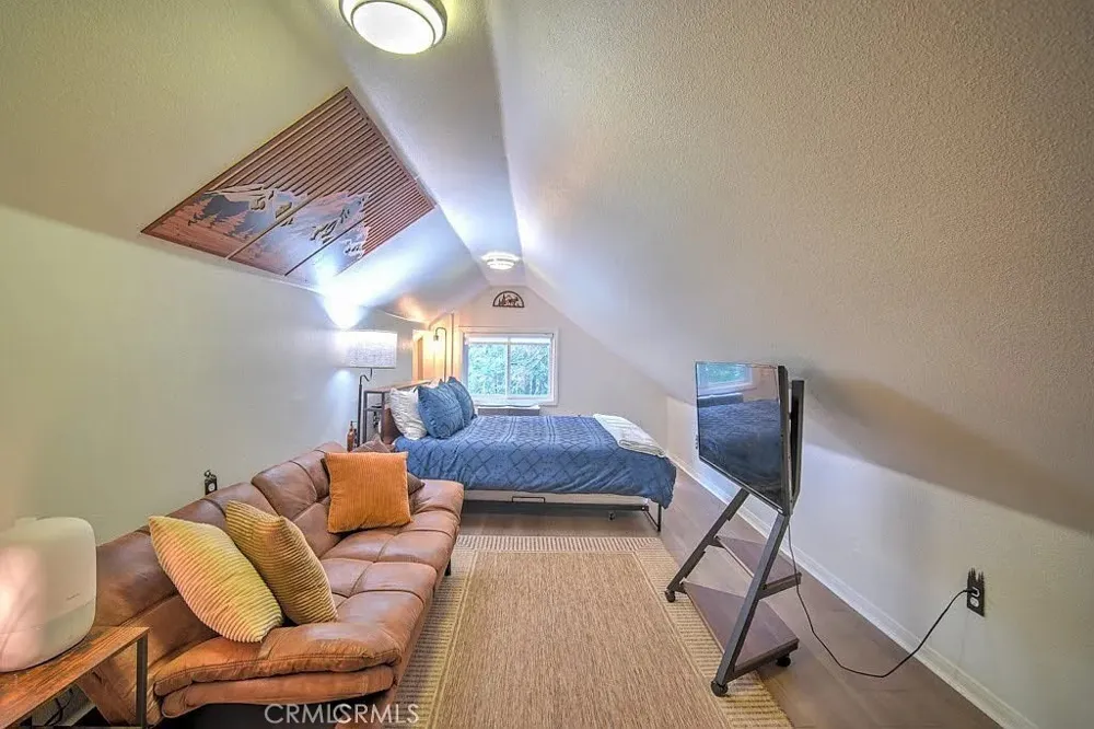582 Rose Twin Peaks, CA 92391