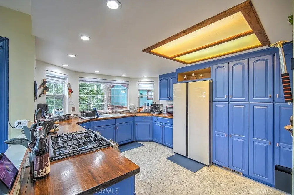 582 Rose Twin Peaks, CA 92391