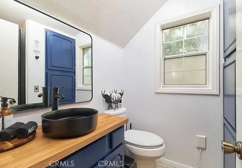 582 Rose Twin Peaks, CA 92391