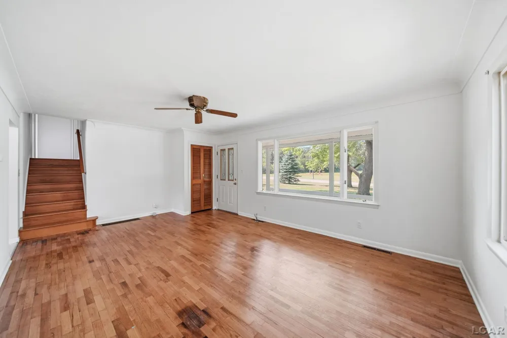 2745 E Carleton Road Madison Charter Township, MI 49221