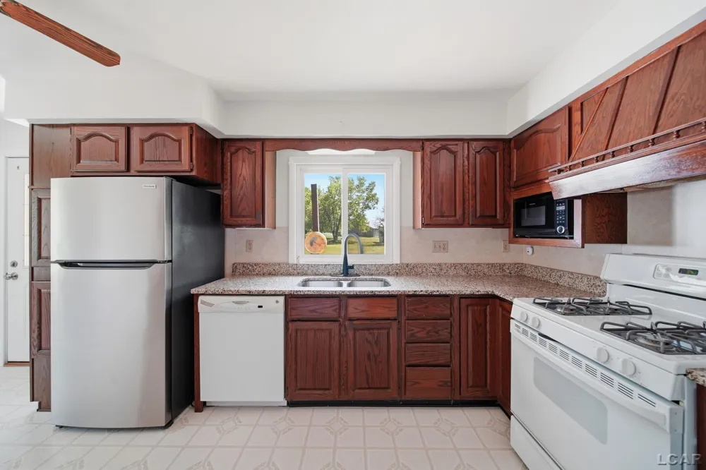 2745 E Carleton Road Madison Charter Township, MI 49221