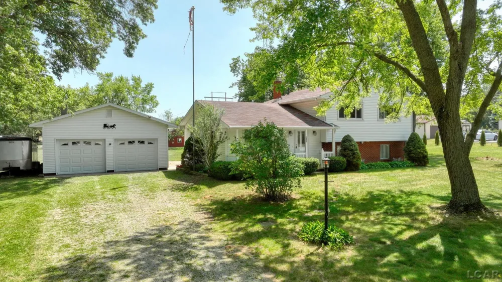 2745 E Carleton Road Madison Charter Township, MI 49221