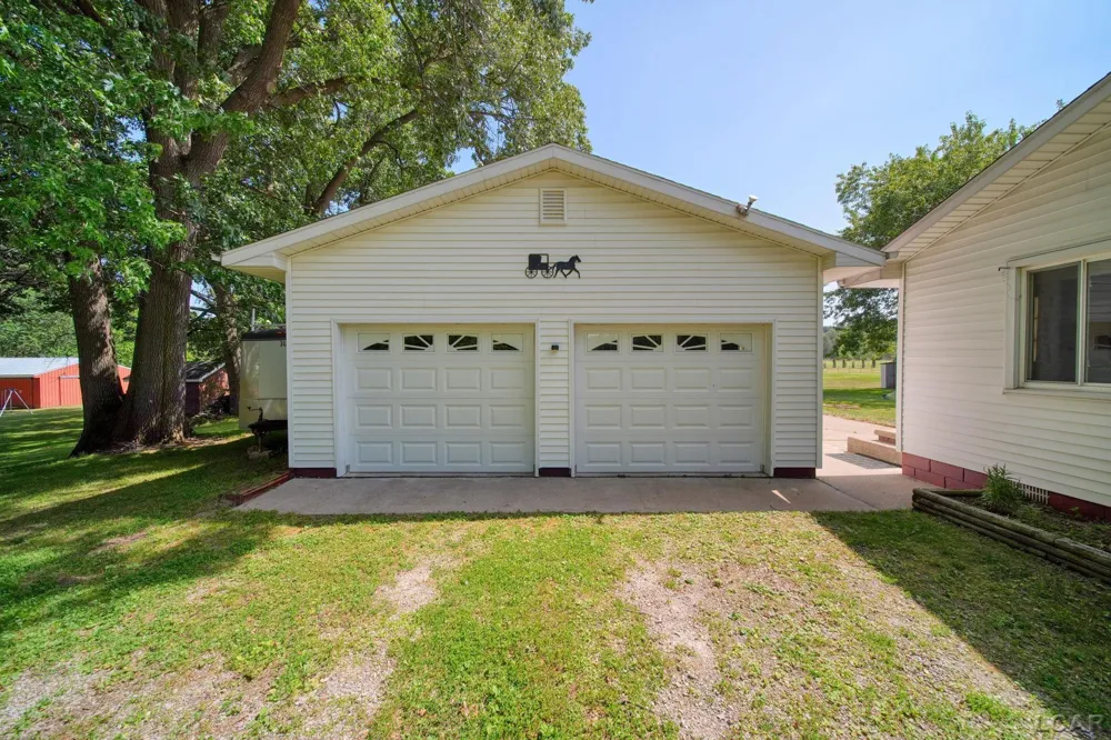 2745 E Carleton Road Madison Charter Township, MI 49221
