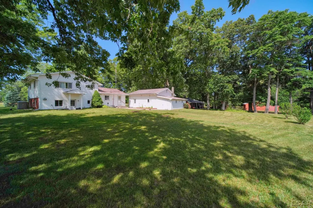 2745 E Carleton Road Madison Charter Township, MI 49221
