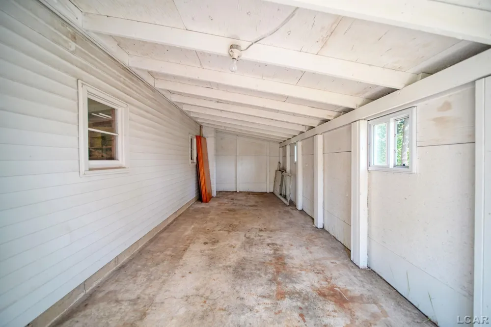 2745 E Carleton Road Madison Charter Township, MI 49221