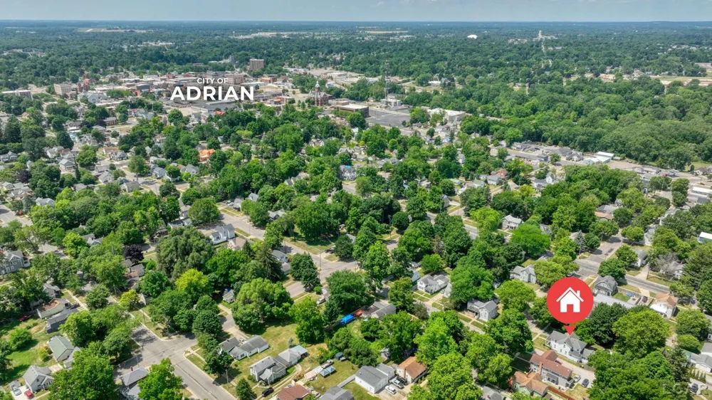 225 Seeley Street Adrian City, MI 49221