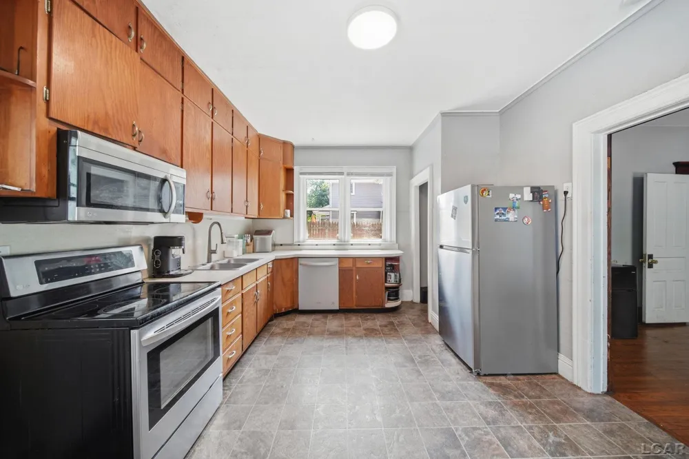 225 Seeley Street Adrian City, MI 49221
