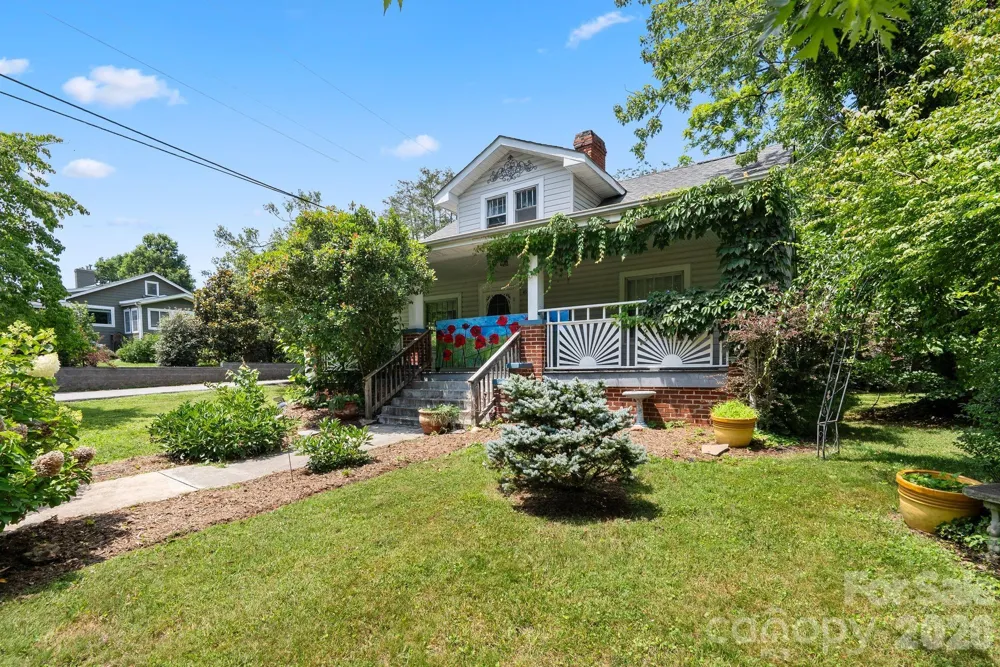 49 Church Street Weaverville, NC 28787