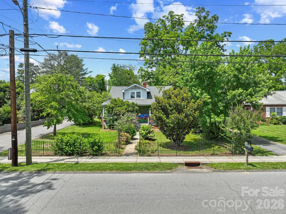 49 Church Street Weaverville, NC 28787
